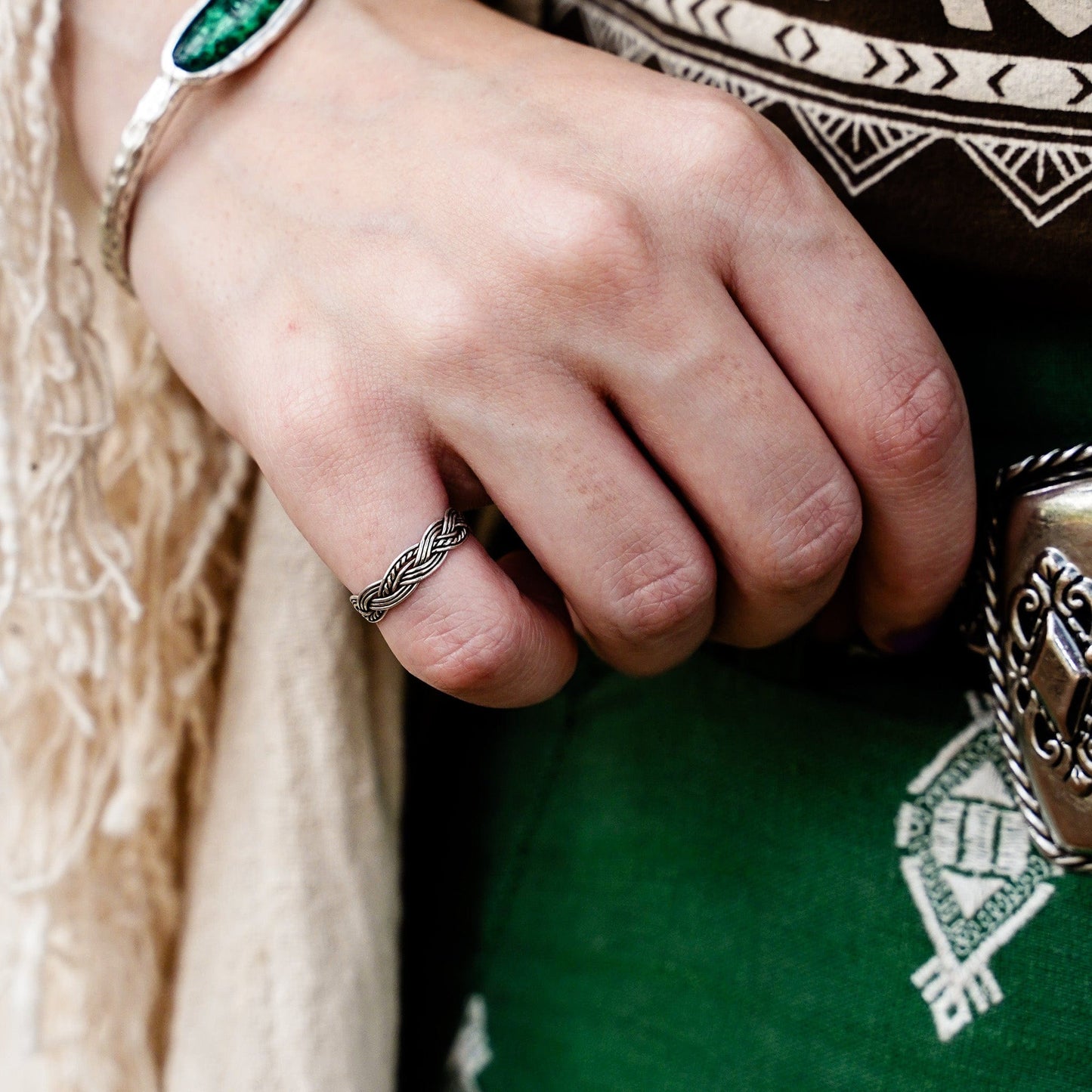 Heliconia Ring