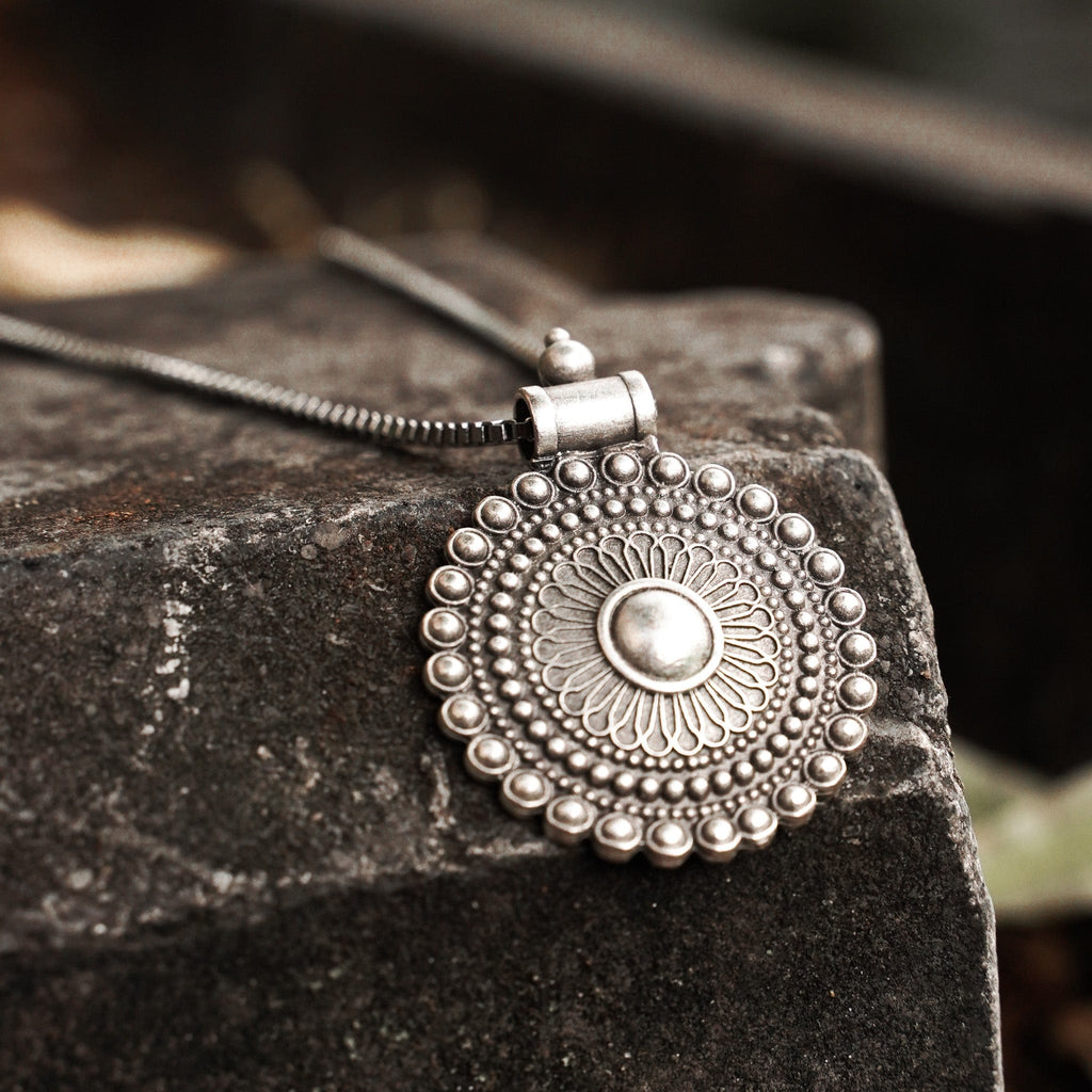Amulet Of Thira Necklace