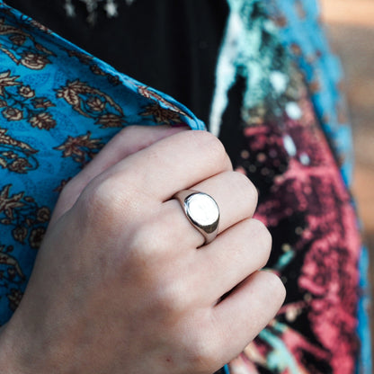 Engravable Signet Ring