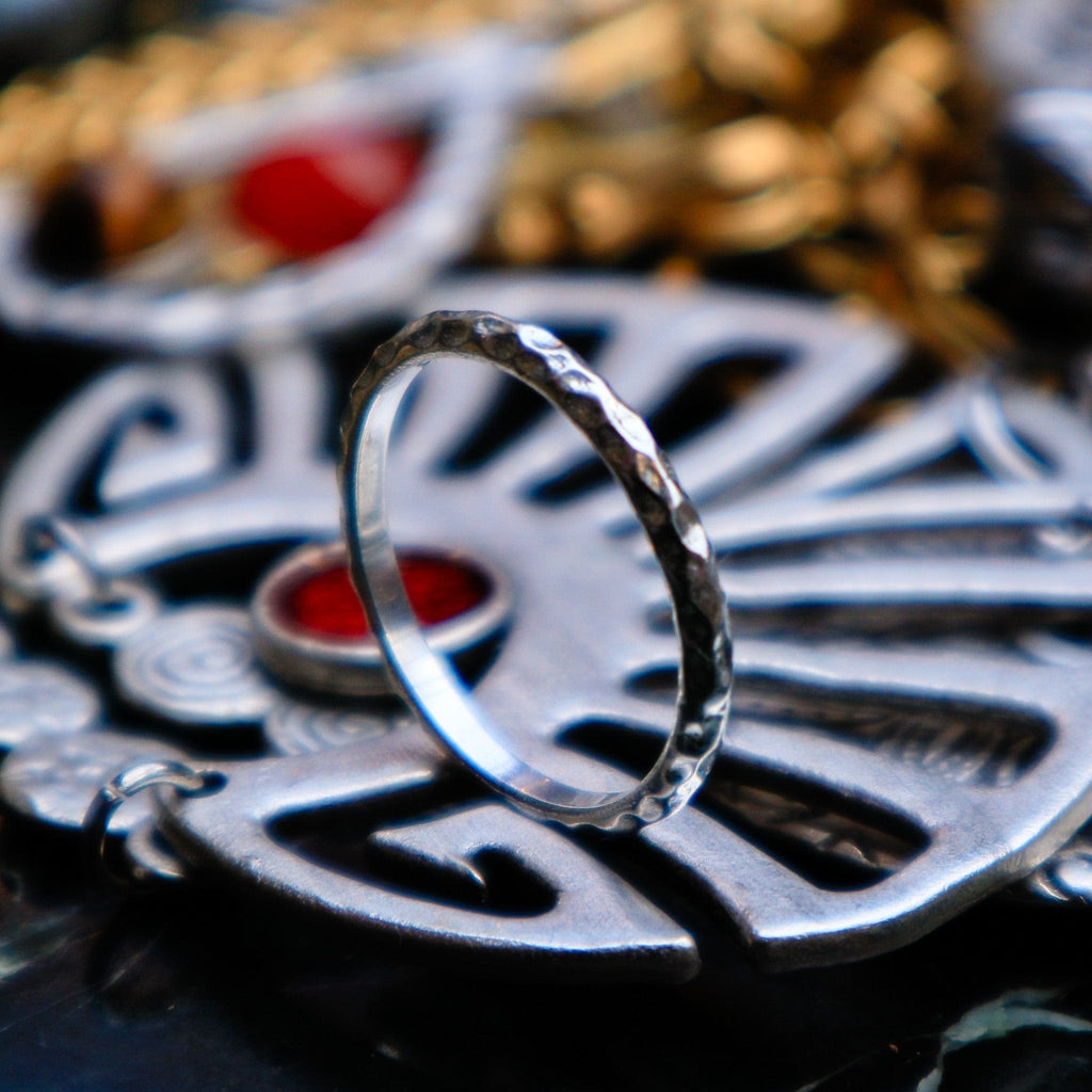 Rings Daily Line Ring